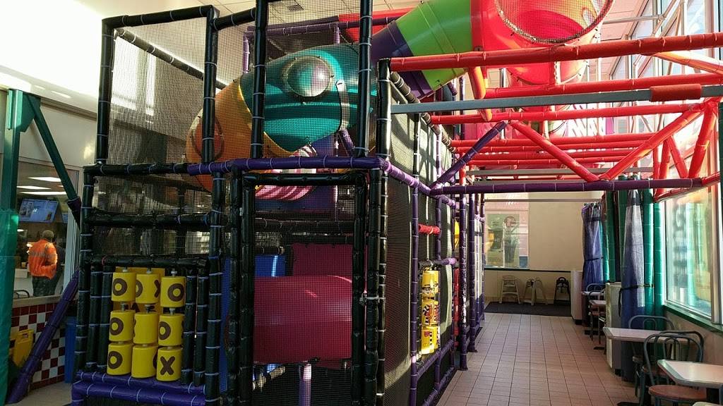 McDonalds | cafe | 2520 E 12th St, Oakland, CA 94601, USA | 5102611424 OR +1 510-261-1424