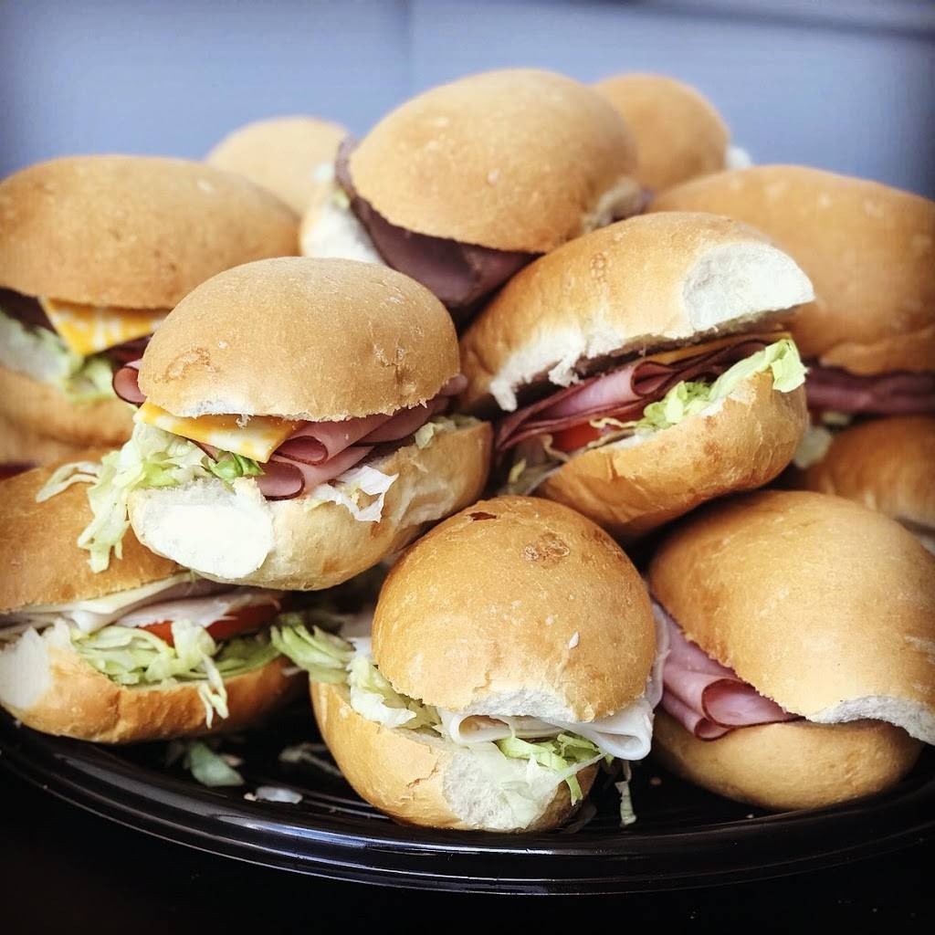 Fat Freddys | restaurant | 580 S Brea Blvd A, Brea, CA 92821, USA | 7149704253 OR +1 714-970-4253