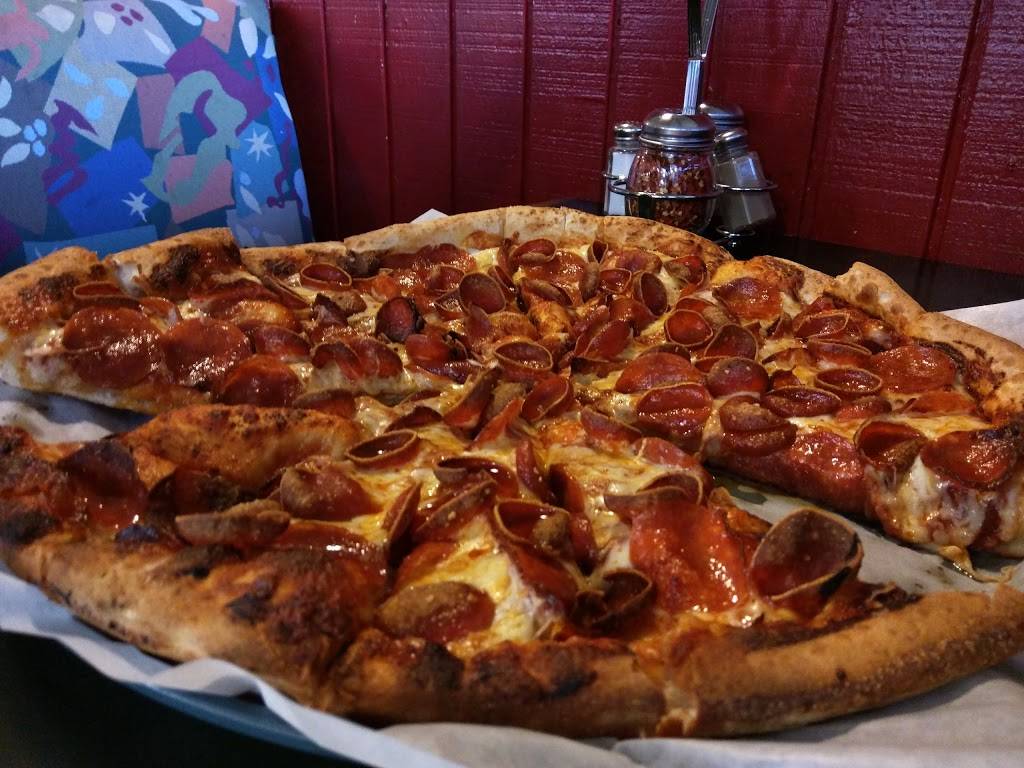 Round Table Pizza | meal delivery | 2650 Geer Rd, Turlock, CA 95382, USA | 2096321083 OR +1 209-632-1083
