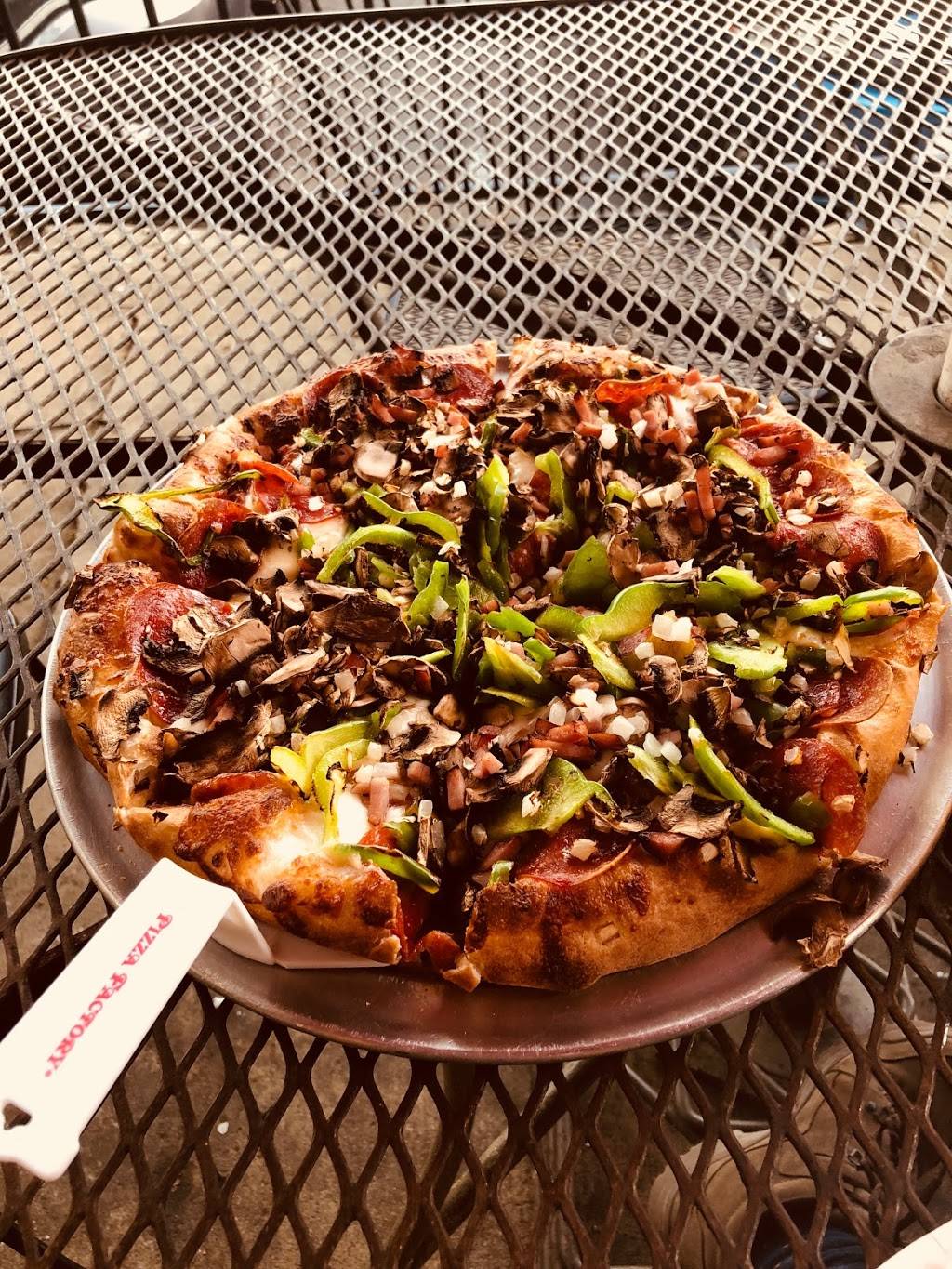 Pizza Factory | restaurant | 40915 Sierra Dr, Three Rivers, CA 93271, USA | 5595611018 OR +1 559-561-1018