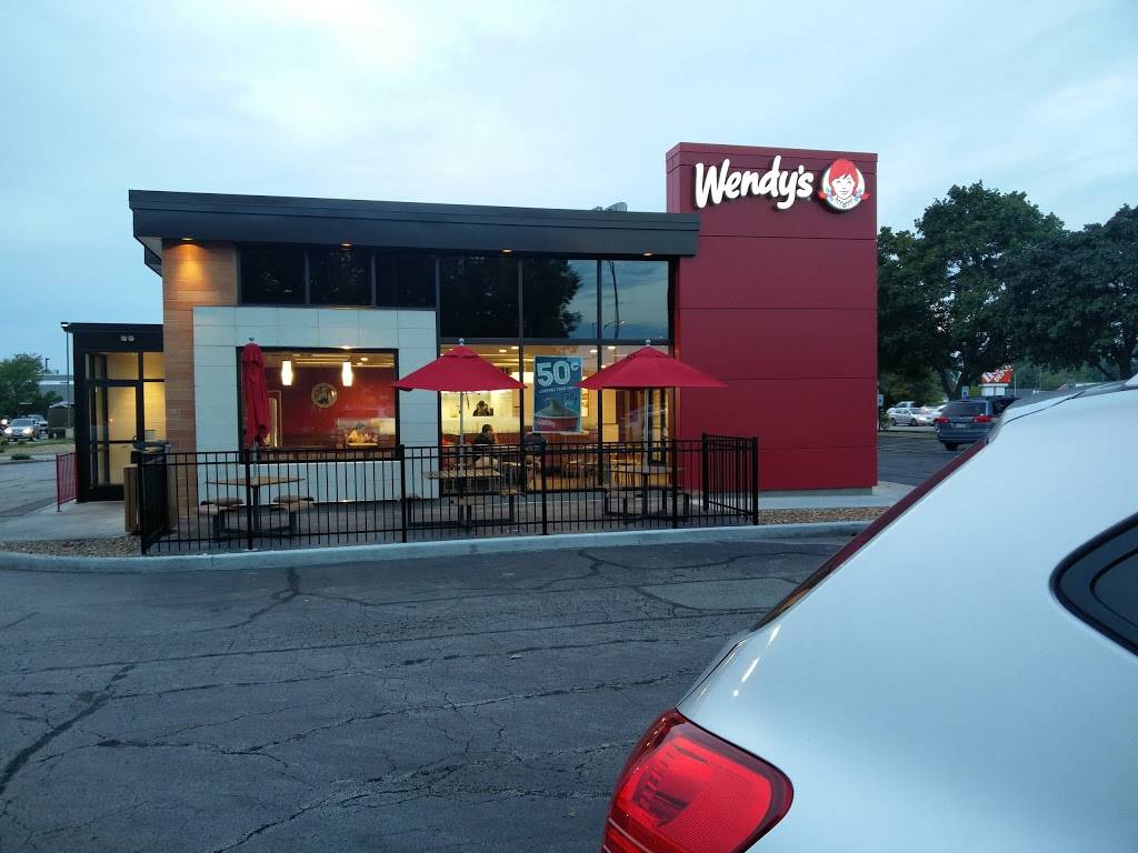 Wendys | restaurant | 2900 Plainfield Rd, Joliet, IL 60435, USA | 8155771409 OR +1 815-577-1409