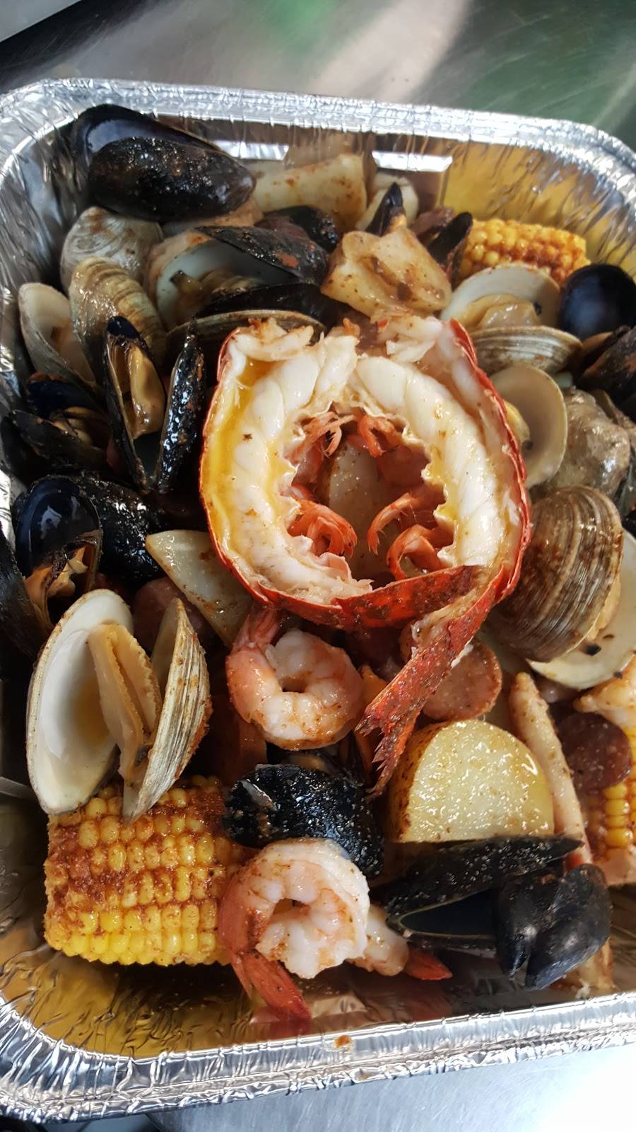 Island Seafood | restaurant | 60 Northern Blvd, Shirley, NY 11967, USA | 6317727227 OR +1 631-772-7227