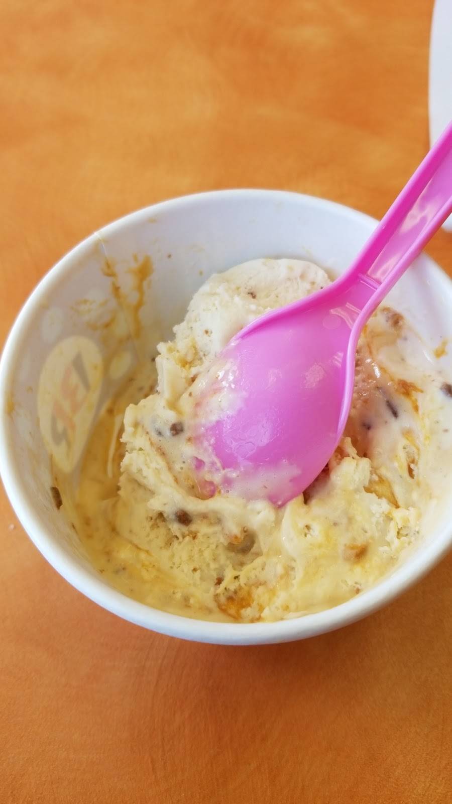 Dunkin Donuts | cafe | 1010 E Rand Rd, Arlington Heights, IL 60004, USA | 8475770506 OR +1 847-577-0506