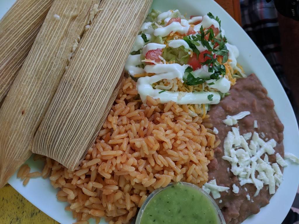 Seesters Mexican Cantina | restaurant | 161 W Wisconsin Ave, Pewaukee, WI 53072, USA | 2627469400 OR +1 262-746-9400