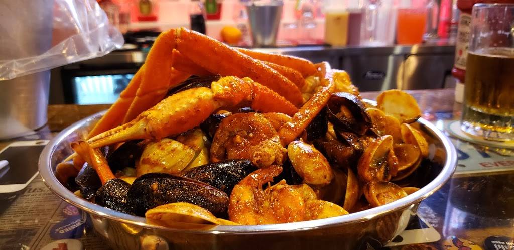 The Juicy Seafood | restaurant | 6780 Veterans Pkwy, Columbus, GA 31909, USA | 7065762599 OR +1 706-576-2599