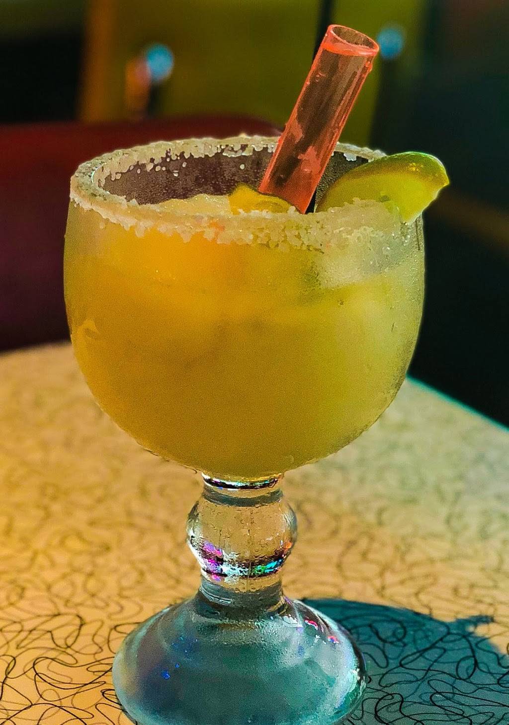 Bubbas 33 | restaurant | 3221 East Sam Houston Pkwy S, Pasadena, TX 77505, USA | 2814872233 OR +1 281-487-2233