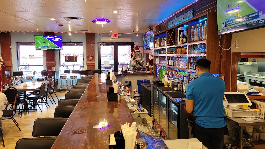 La Toxica seafood & Bar | night club | 14543 Memorial Dr, Houston, TX 77079, USA | 2817414952 OR +1 281-741-4952