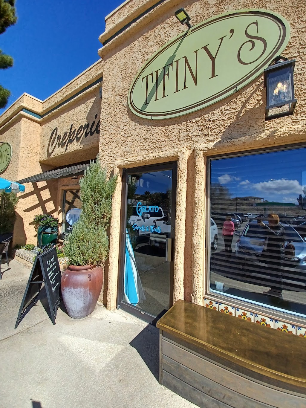 Tifinys Creperie | restaurant | 567 S Valley View Dr, St. George, UT 84770, USA | 4358793363 OR +1 435-879-3363