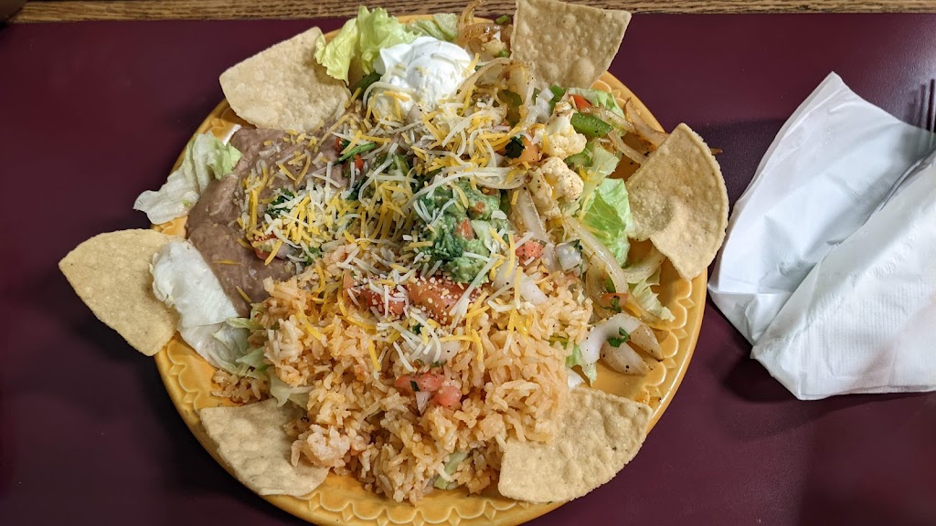 Ricos Tacos | restaurant | 113 E Miner St, Yreka, CA 96097, USA | 5306438085 OR +1 530-643-8085