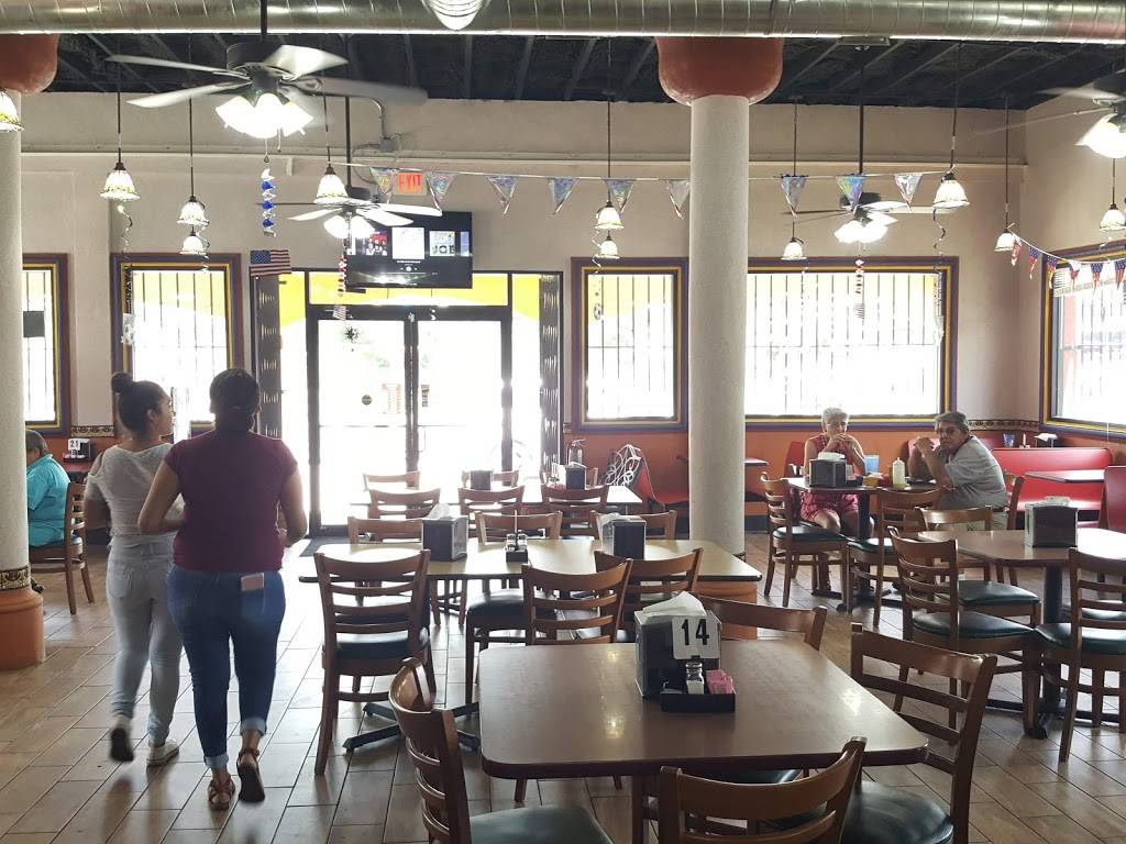 La Coronela Mexican Restaurant | restaurant | 201 N New Braunfels Ave, San Antonio, TX 78202, USA | 2105980537 OR +1 210-598-0537