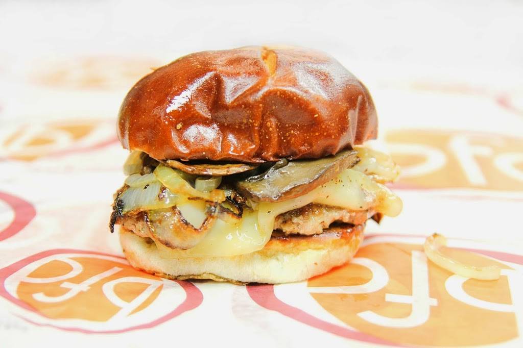 Burger Fusion Company | restaurant | 200 Pearl St, La Crosse, WI 54601, USA | 6088816398 OR +1 608-881-6398