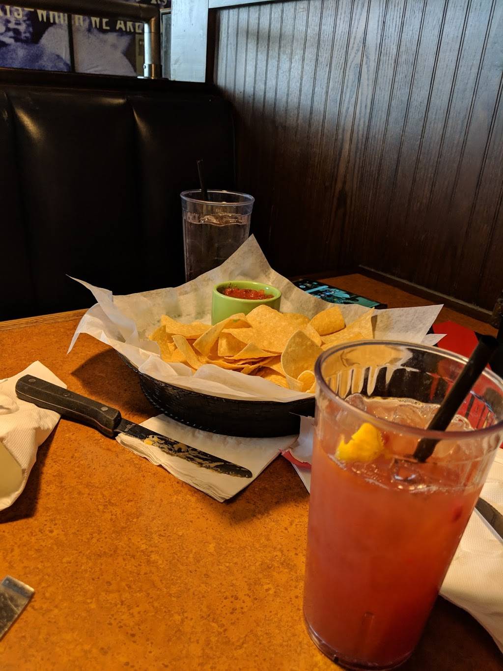 TGI Fridays | restaurant | 1035 Vann Dr, Jackson, TN 38305, USA | 7316601542 OR +1 731-660-1542