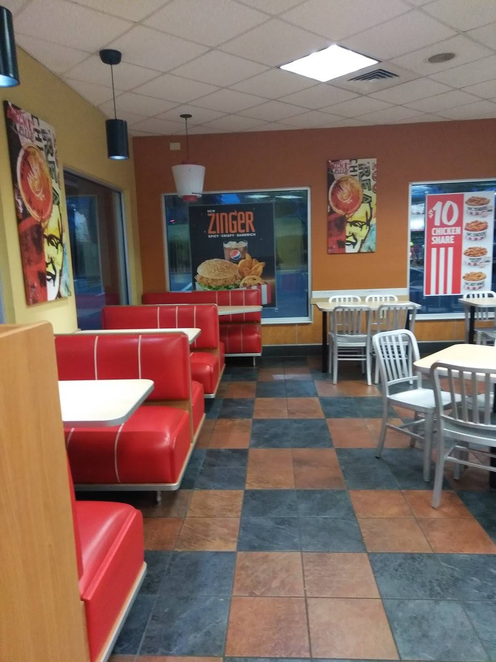 KFC | restaurant | 9010 S Tryon St, Charlotte, NC 28273, USA | 7045883117 OR +1 704-588-3117