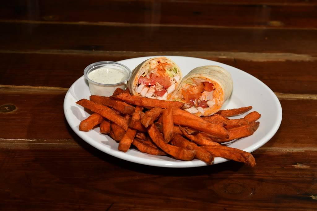 The Greenhorn Saloon & Eatery | restaurant | 303 Bedford Rd, Morris, IL 60450, USA | 8155135671 OR +1 815-513-5671