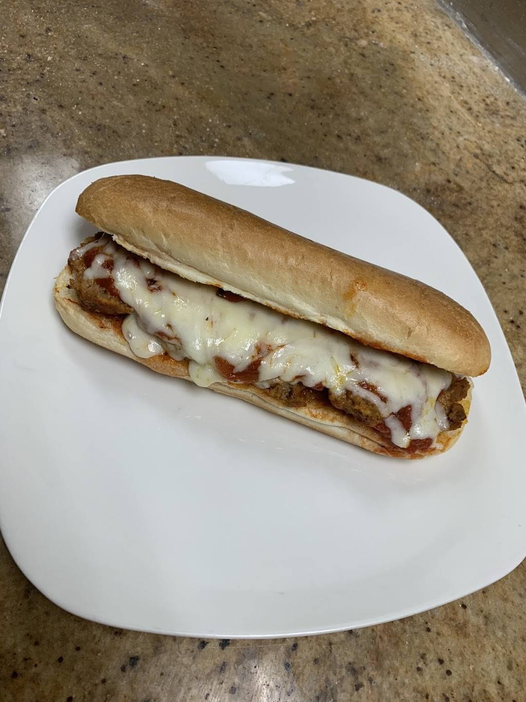 johnnys new york style pizzeria | restaurant | 5408 26th St W, Bradenton, FL 34207, USA | 9412014954 OR +1 941-201-4954