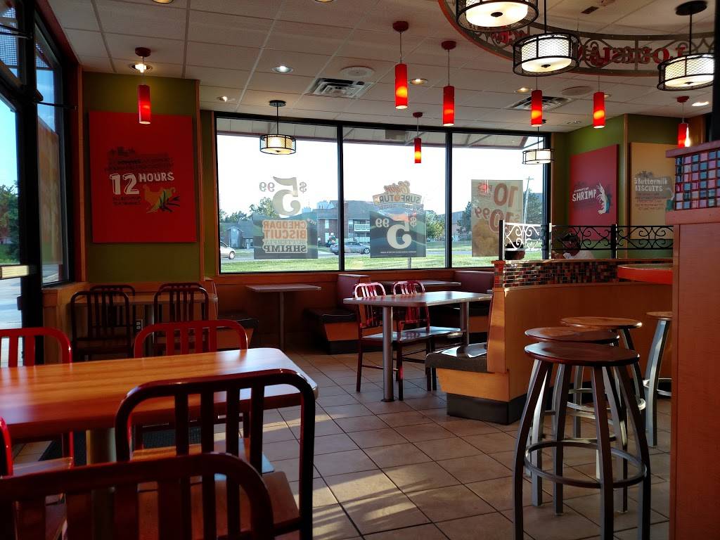 Popeyes Louisiana Kitchen | restaurant | 6233 Northwest Expy, Oklahoma City, OK 73132, USA | 4057224830 OR +1 405-722-4830