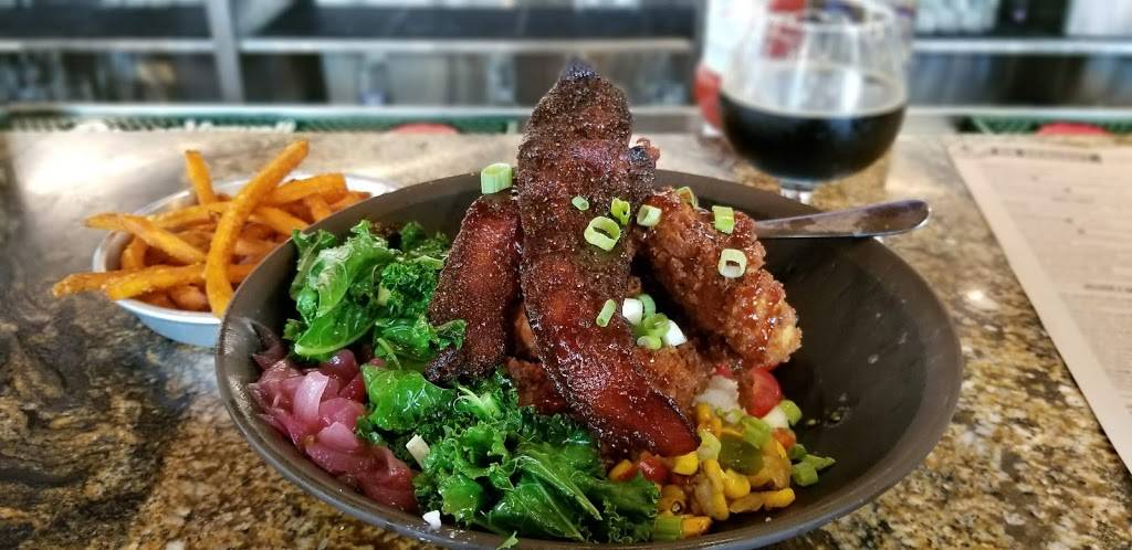 World of Beer | restaurant | Epicentre, 210 E Trade St E280, Charlotte, NC 28202, USA | 7044998870 OR +1 704-499-8870