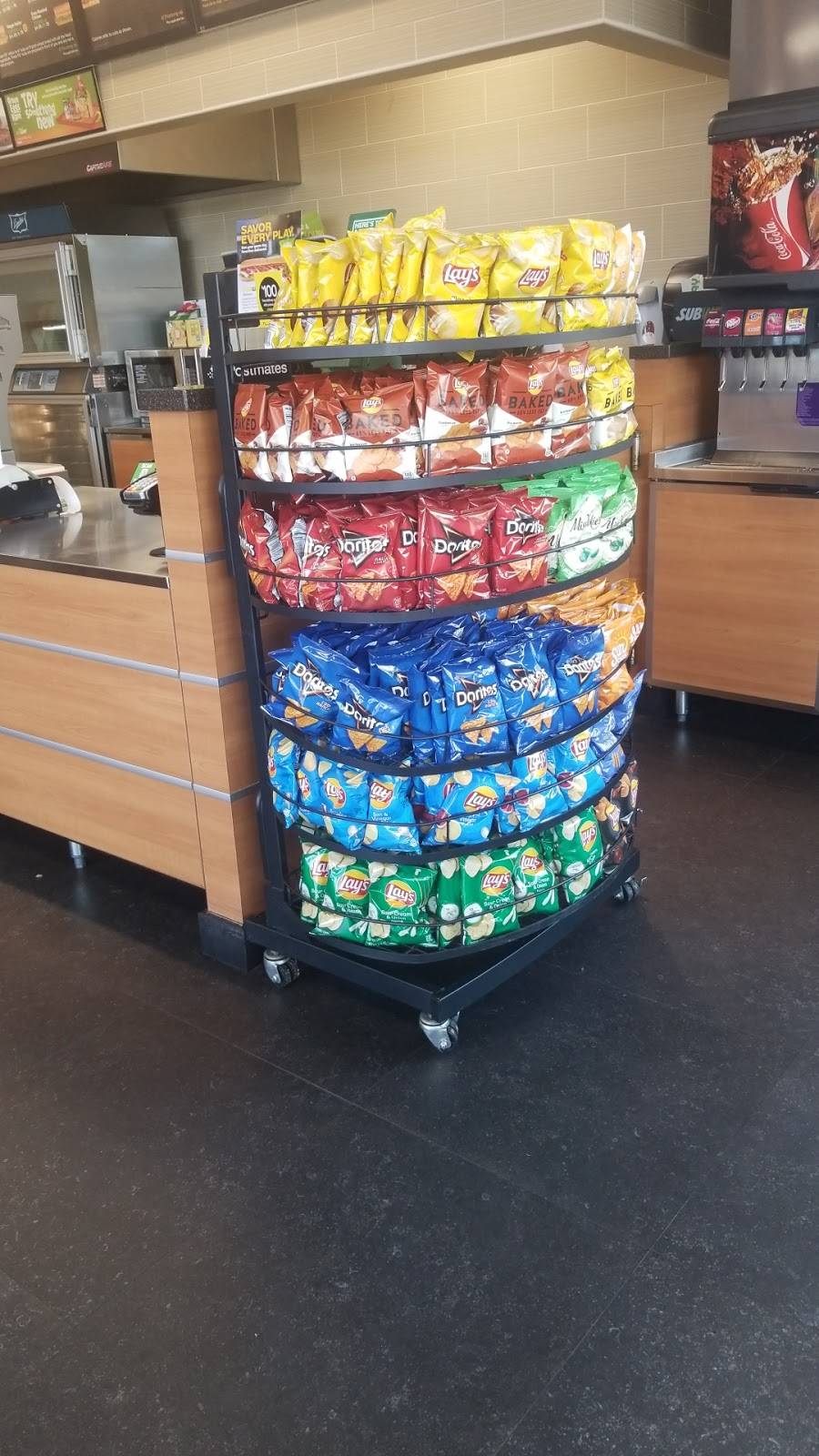 Subway | meal takeaway | 6790 W Flagler St, Miami, FL 33144, USA | 3053920478 OR +1 305-392-0478