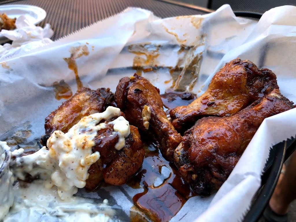 Hilltown Tavern Fairmount | restaurant | 795 N 24th St, Philadelphia, PA 19130, USA | 2675199580 OR +1 267-519-9580