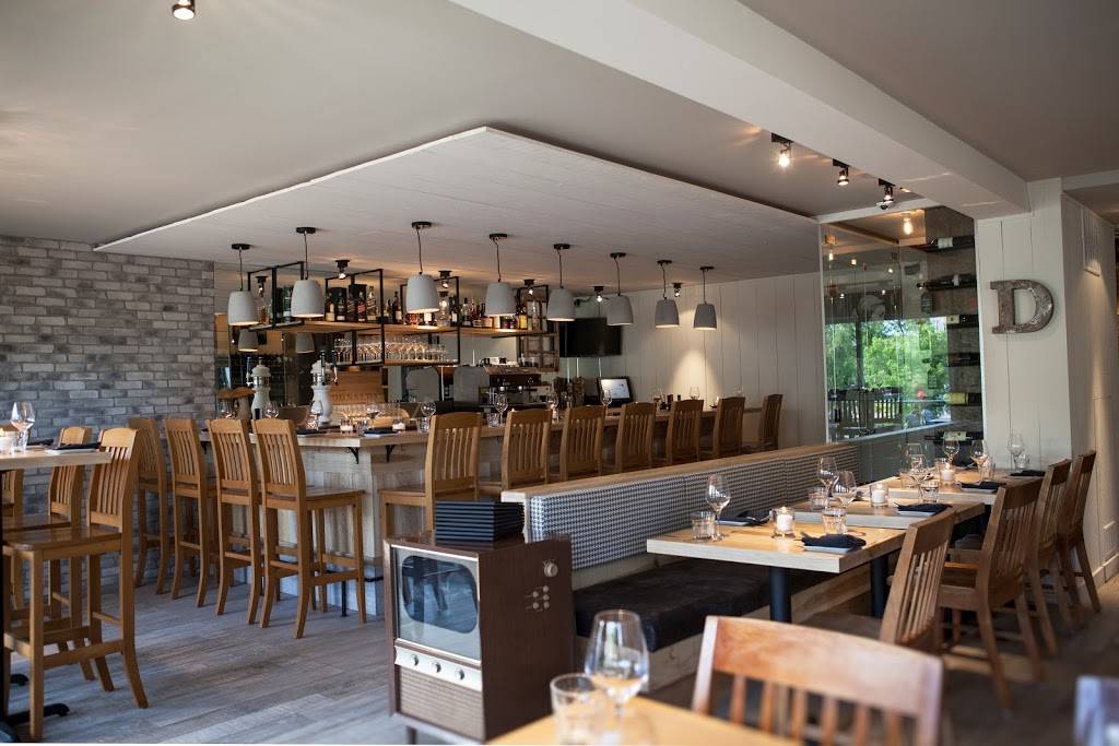 Restaurant Donalda | restaurant | Canada, 996 Rue Valiquette, Sainte-Adèle, QC J8B 2M4, Canada | 4502292727 OR +1 450-229-2727