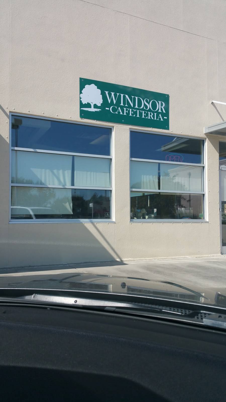 Windsor Cafeteria | restaurant | 12313 Largo Dr, Savannah, GA 31419, USA | 9129256103 OR +1 912-925-6103