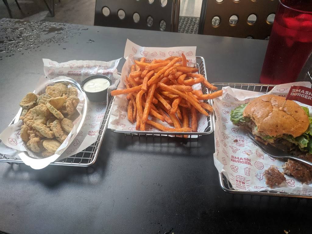 Smashburger | restaurant | 700 Town and Country Blvd #2440, Houston, TX 77024, USA | 7133430763 OR +1 713-343-0763