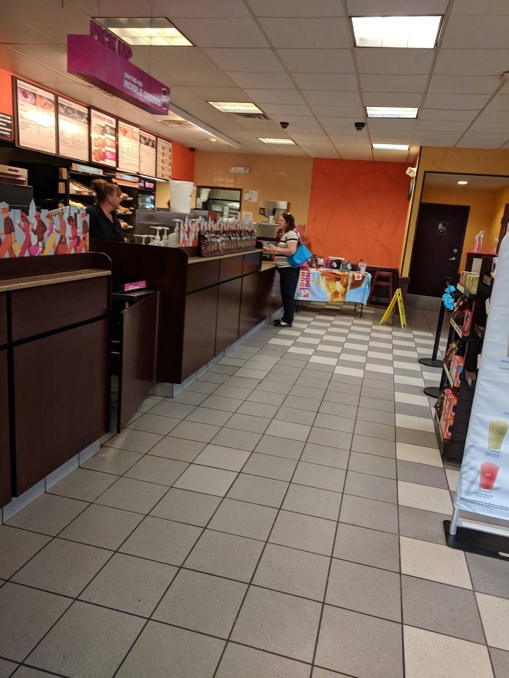 Dunkin | bakery | 129 Main St, North Andover, MA 01845, USA | 9787940466 OR +1 978-794-0466