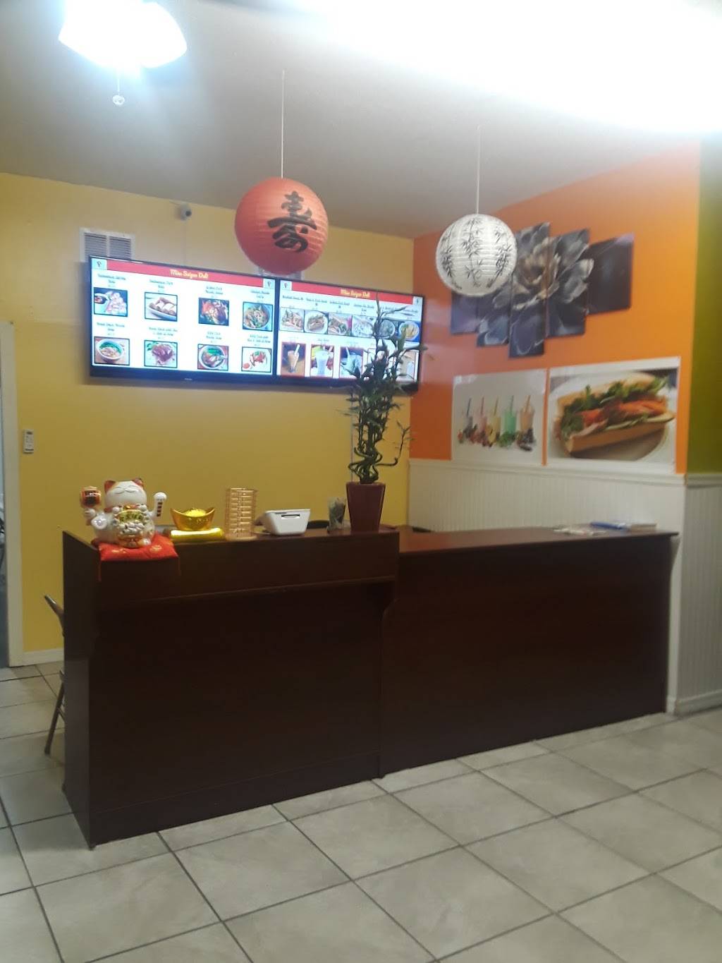 Miss Saigon Deli | restaurant | 3474 S Hopkins Ave, Titusville, FL 32780, USA | 3215672700 OR +1 321-567-2700