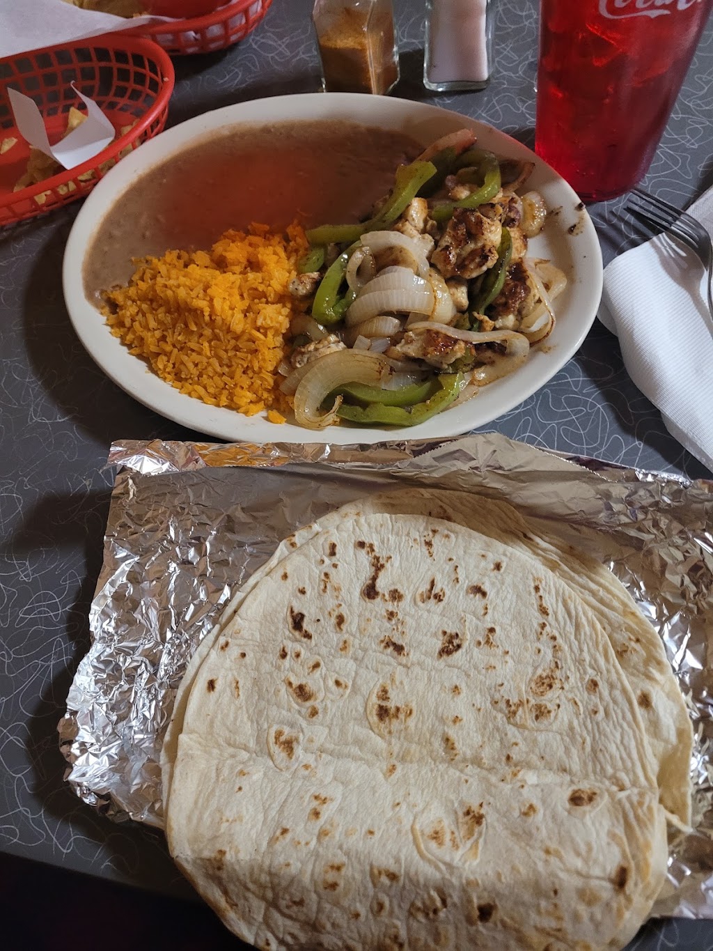 Rancheros | restaurant | 399 W Broadway St, Denver City, TX 79323, USA | 8065927501 OR +1 806-592-7501