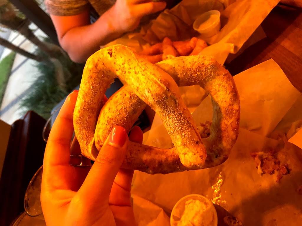 The Malted Barley | restaurant | 14121 US-1, Juno Beach, FL 33408, USA | 5612646258 OR +1 561-264-6258