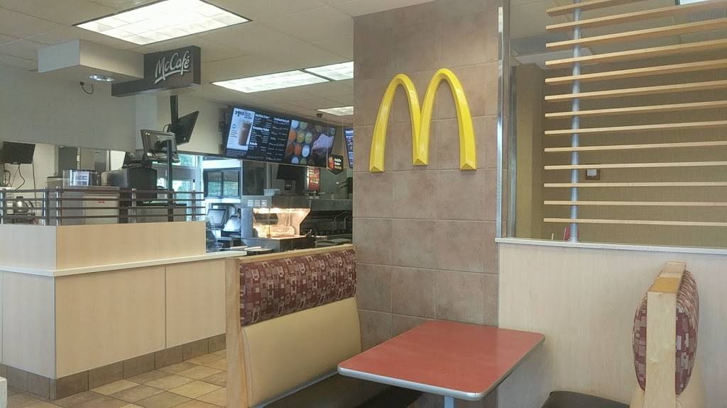 McDonalds | cafe | 10637 Main St, Mantua, OH 44255, USA | 3302743336 OR +1 330-274-3336