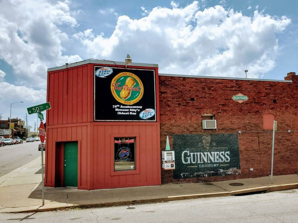 Peanut on Main | restaurant | 5000 Main St, Kansas City, MO 64112, USA | 8167539499 OR +1 816-753-9499