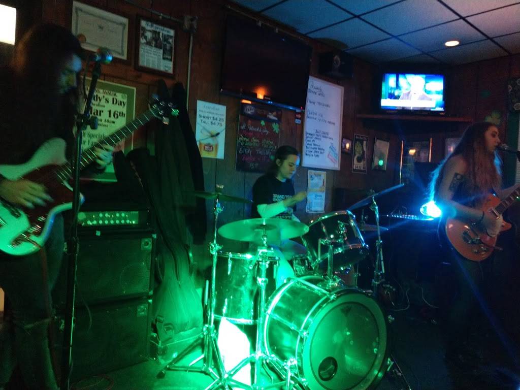 T J Dillons Pub | restaurant | 1911 Erie Ave NW, Massillon, OH 44646, USA | 3308320107 OR +1 330-832-0107