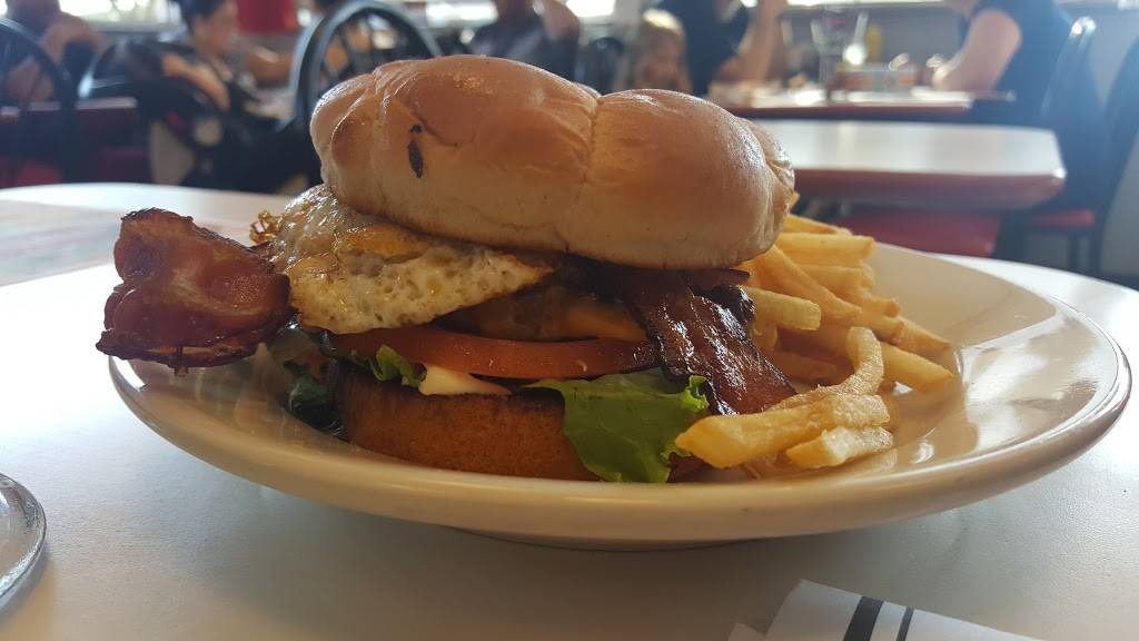 Steak n Shake | restaurant | 9116 US Highway 19 North, Port Richey, FL 34668, USA | 7278480011 OR +1 727-848-0011