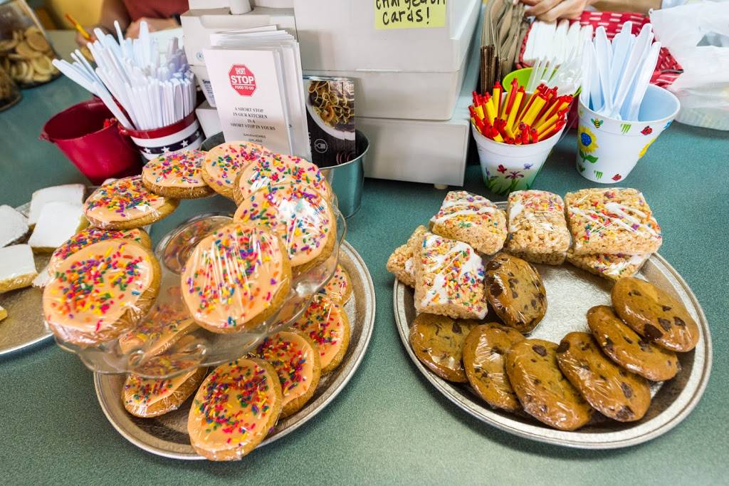 Short Stop Food to Go | restaurant | 6920 Snider Plaza, Dallas, TX 75205, USA | 2143600311 OR +1 214-360-0311