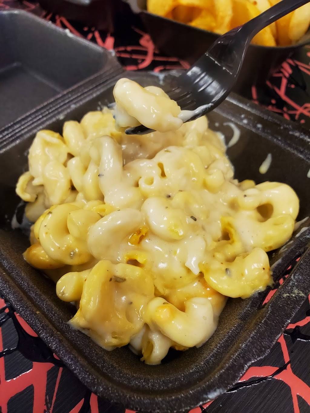 Pollo – a Gourmet Chicken Joint | restaurant | 1991 Brownsboro Rd, Louisville, KY 40206, USA | 5027424596 OR +1 502-742-4596