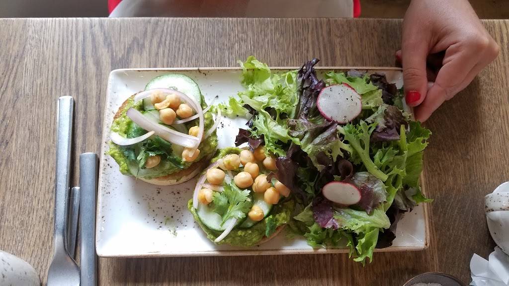 The Little Beet Table | restaurant | 845 N State St ste 101, Chicago, IL 60610, USA | 3125498600 OR +1 312-549-8600