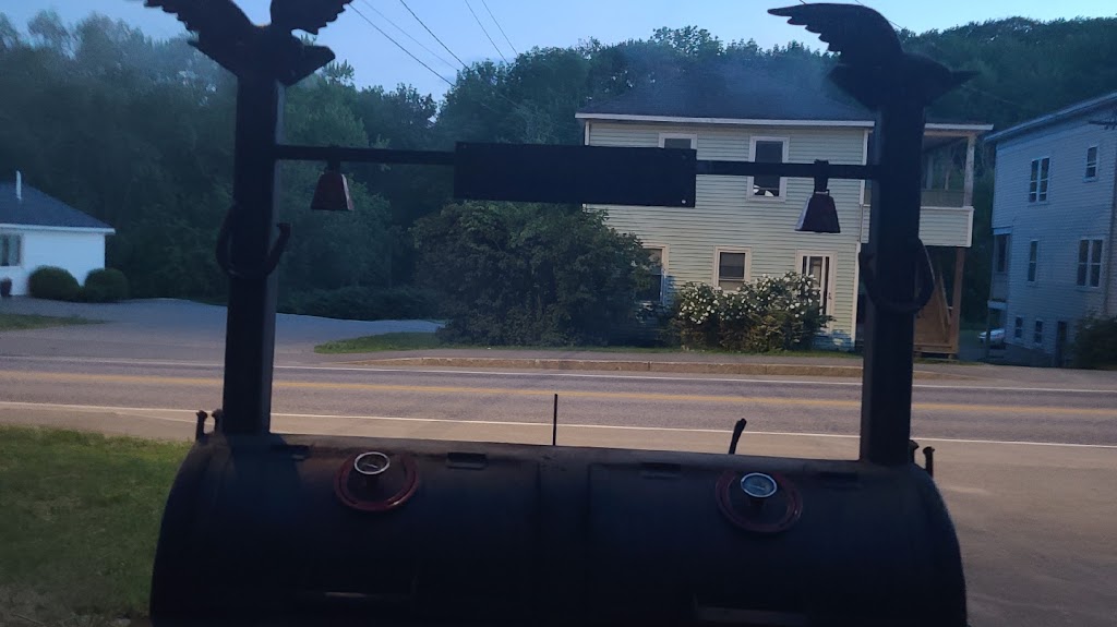 Texas back yard bbq | meal takeaway | 1005 Augusta Rd, Belgrade, ME 04917, USA | 2075302230 OR +1 207-530-2230