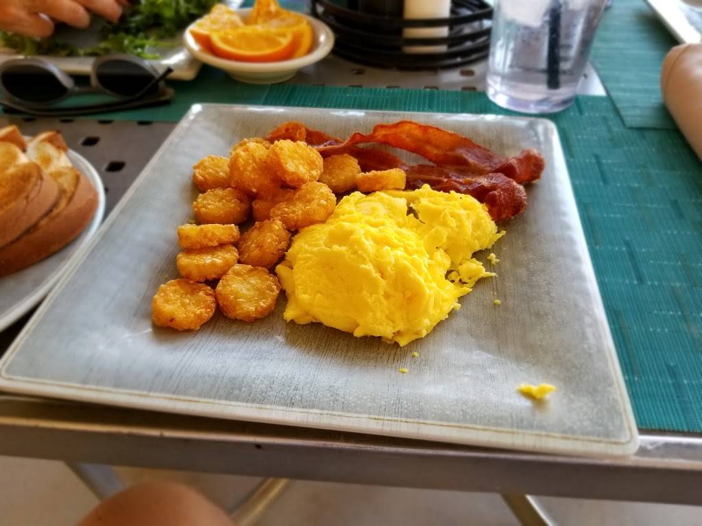 Beach Bar and Grill | restaurant | 3950 S Las Vegas Blvd, Las Vegas, NV 89119, USA | 7026327777 OR +1 702-632-7777