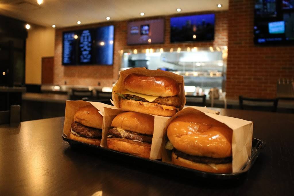 Brew City Burgers | restaurant | 1425 1st St Suite 101, Gilroy, CA 95020, USA | 4087672690 OR +1 408-767-2690