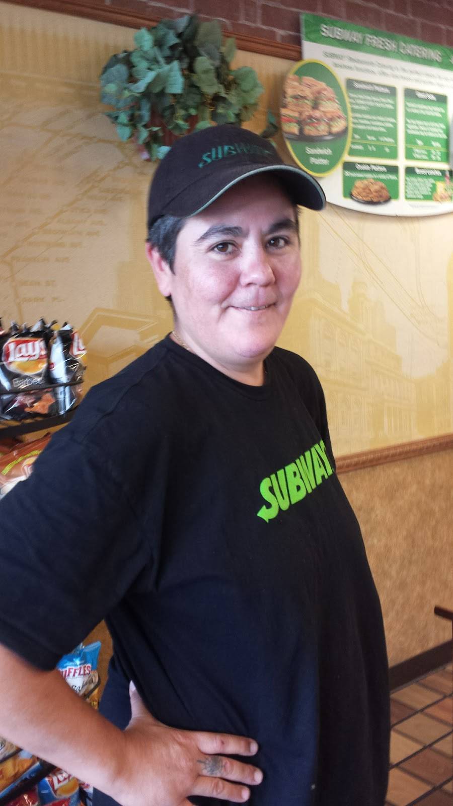 Subway Restaurants | restaurant | 2710 Blanding Blvd #17, Middleburg, FL 32068, USA | 9042820242 OR +1 904-282-0242