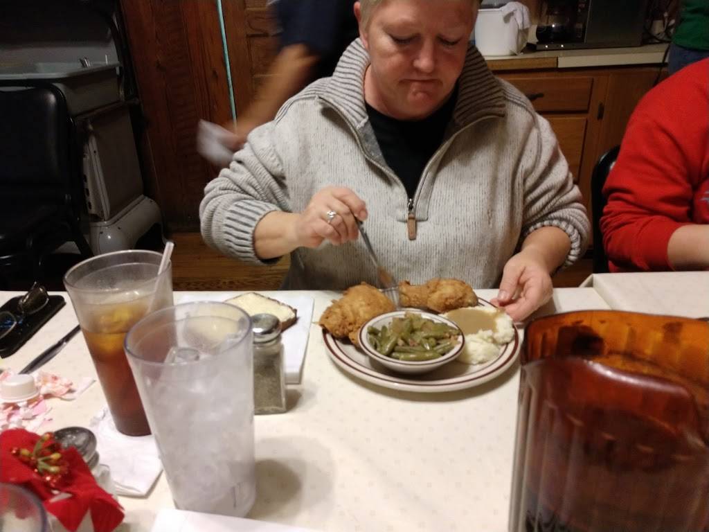 St Joe Inn | restaurant | 9515 St Wendel Rd, Evansville, IN 47720, USA | 8129639310 OR +1 812-963-9310