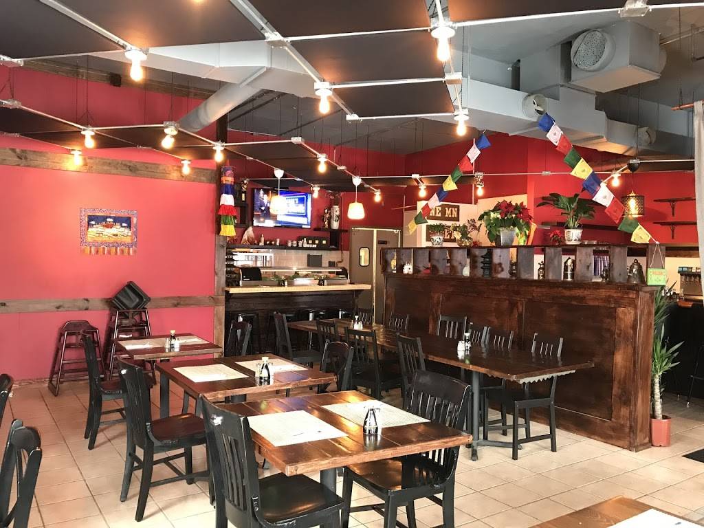 MOMO Sushi | restaurant | 1839 Central Ave NE, Minneapolis, MN 55418, USA | 6127899190 OR +1 612-789-9190