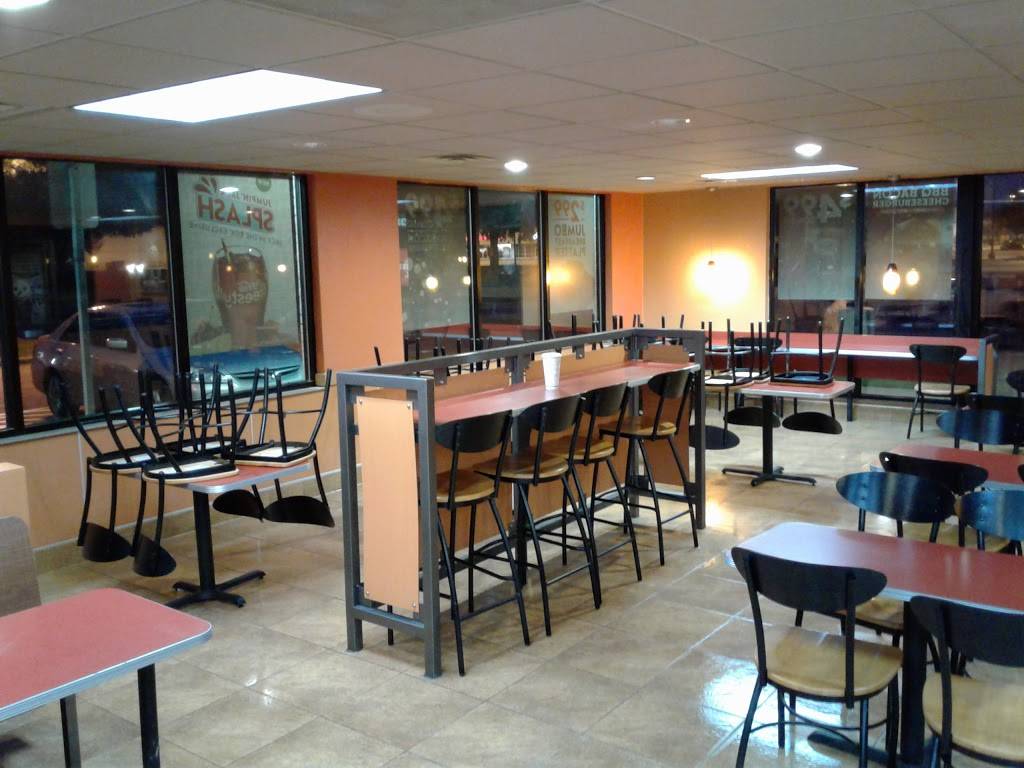 Jack in the Box | restaurant | 5757 Hollister St, Houston, TX 77040, USA | 7136902329 OR +1 713-690-2329