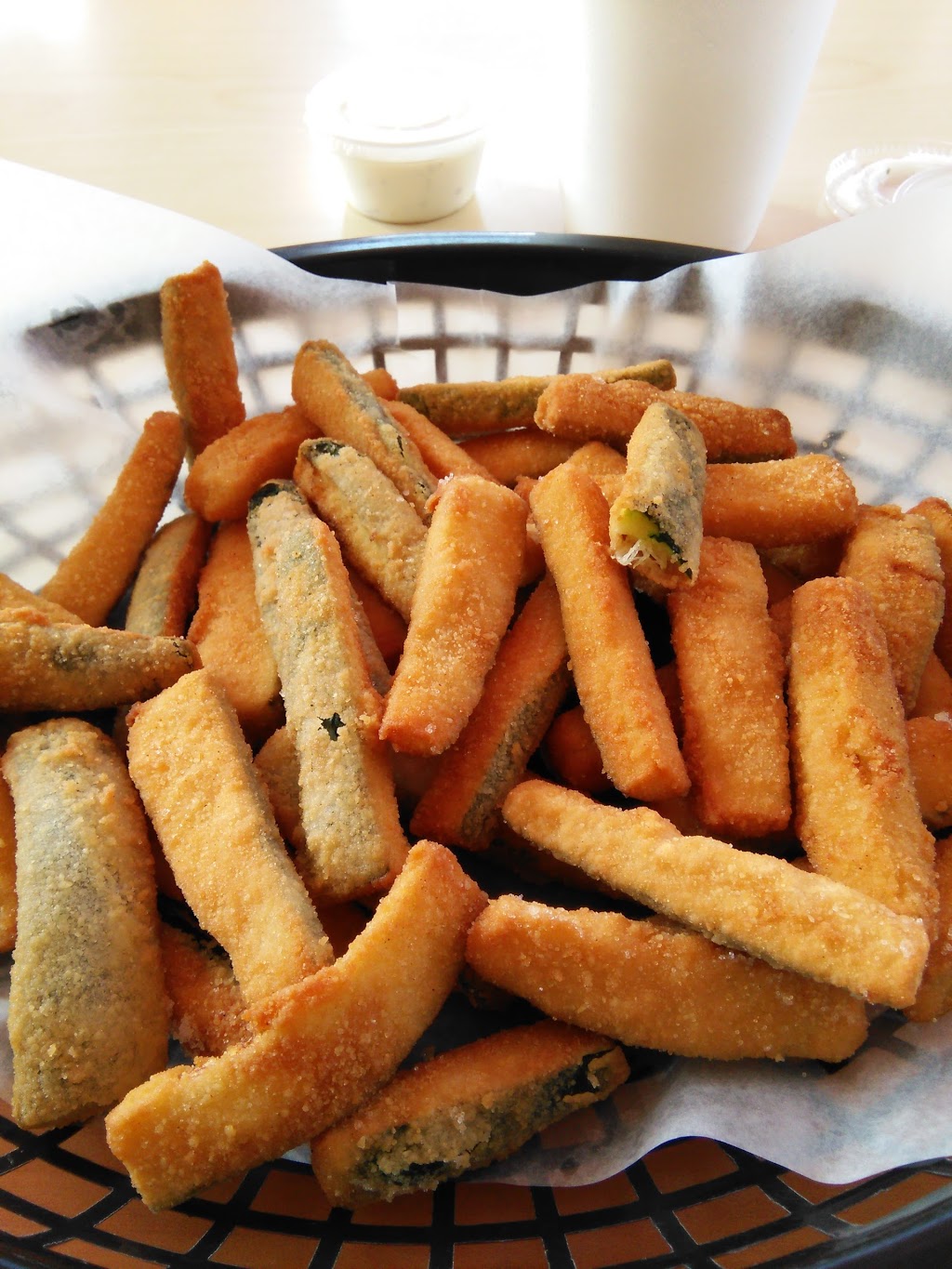 Jims Burgers | restaurant | 4030 Floyd Blvd, Sioux City, IA 51108, USA | 7122391460 OR +1 712-239-1460