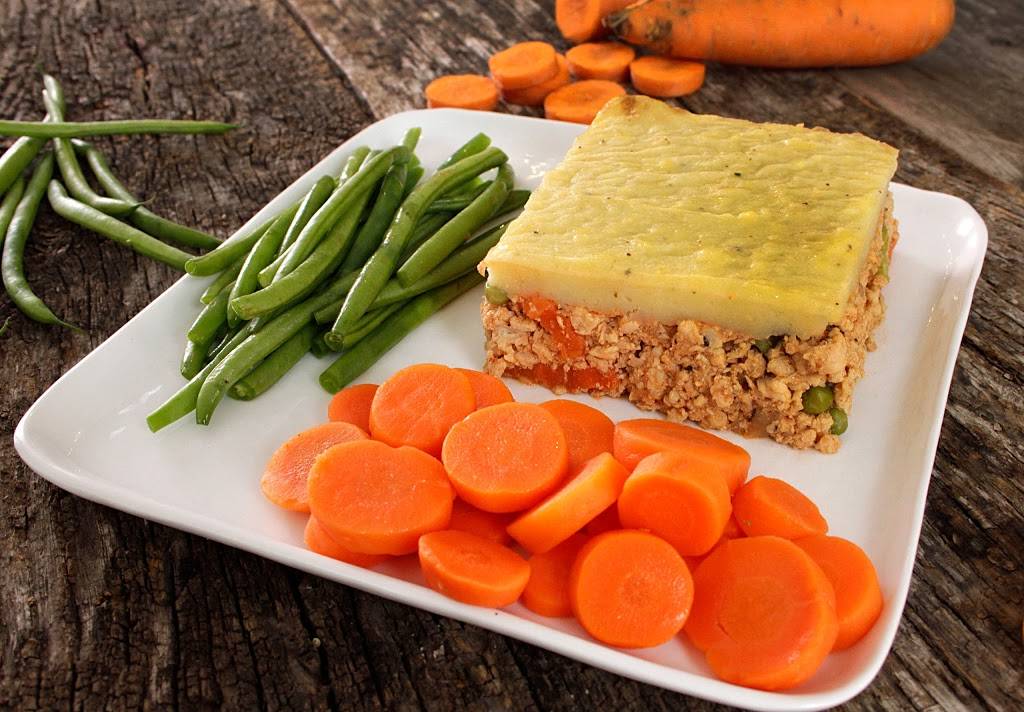 Clean Plates + Nutrition Bar | restaurant | 149 W Nine Mile Rd, Ferndale, MI 48220, USA | 2483978935 OR +1 248-397-8935