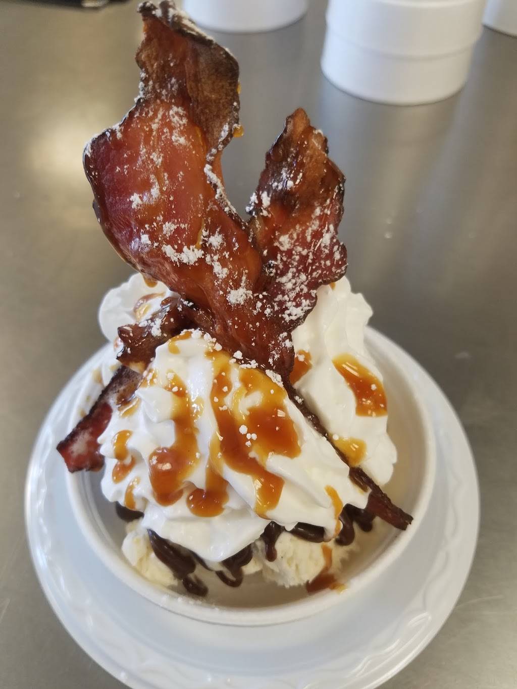 Doglicious Hot Dogs | restaurant | 5060 W Bell Rd Suite A, Glendale, AZ 85308, USA | 6029005059 OR +1 602-900-5059