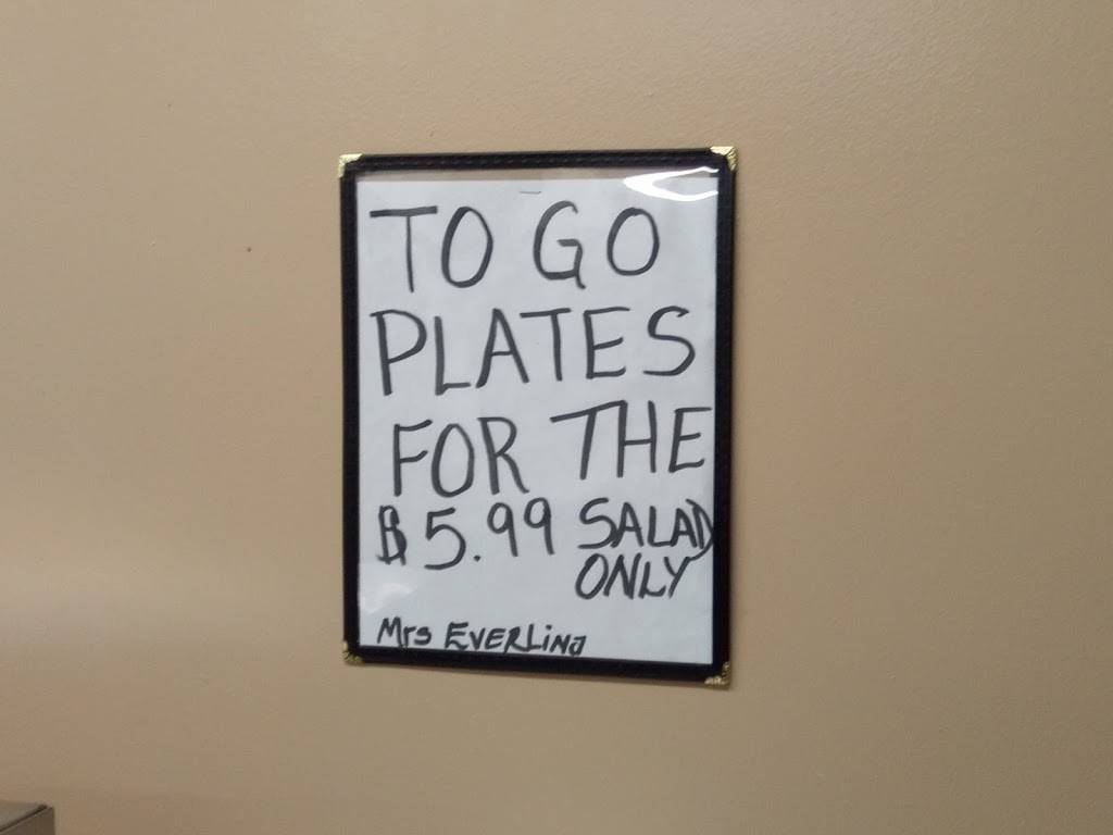 Everlinas Southern Cooking | restaurant | 14881 Highway 231 431, Unit G, Hazel Green, AL 35750, USA | 2568135152 OR +1 256-813-5152