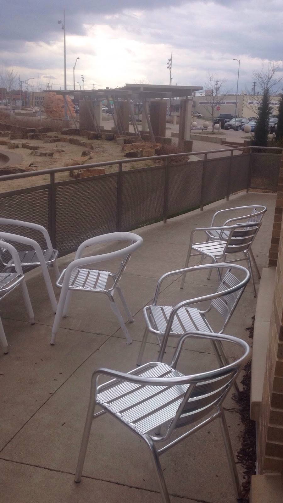 The Hub Cafe | restaurant | 250 N 21st St #3, Lincoln, NE 68503, USA | 4024742453 OR +1 402-474-2453