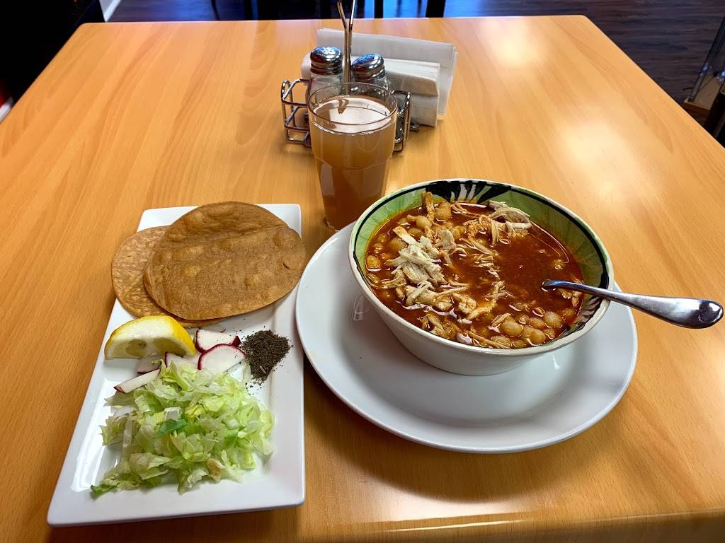 Mamis Cocina | restaurant | 449 N Wood Ave, Linden, NJ 07036, USA | 9089376927 OR +1 908-937-6927